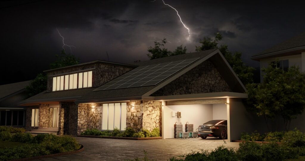 Moderne woning met zonnepanelen